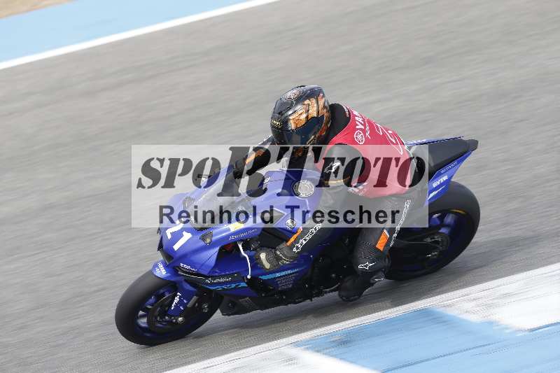 /02 28.-31.01.2025 Moto Center Thun Jerez/blau-blue/21